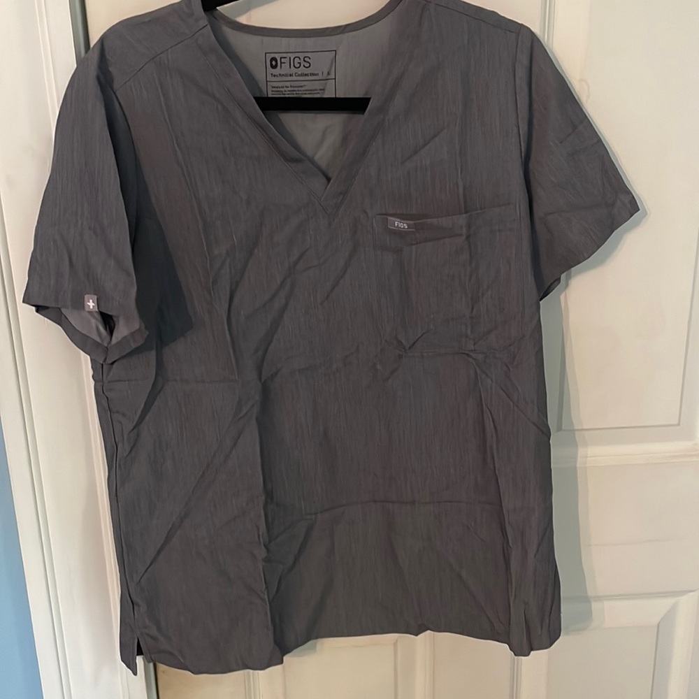 Women’s Figs Scrub Top